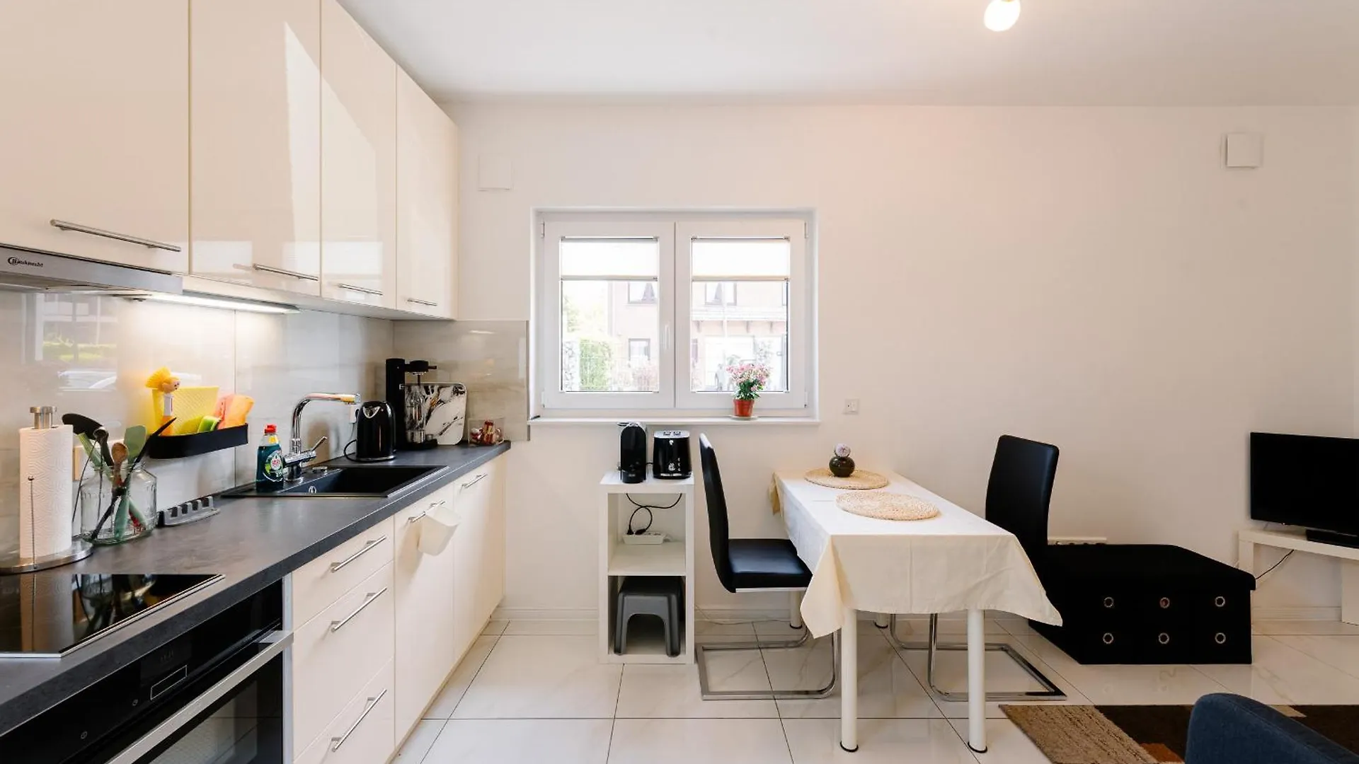 Daire Business Appartement Flughafen Duesseldorf